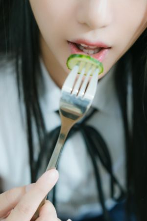 小姑娘在线观看高清完整版